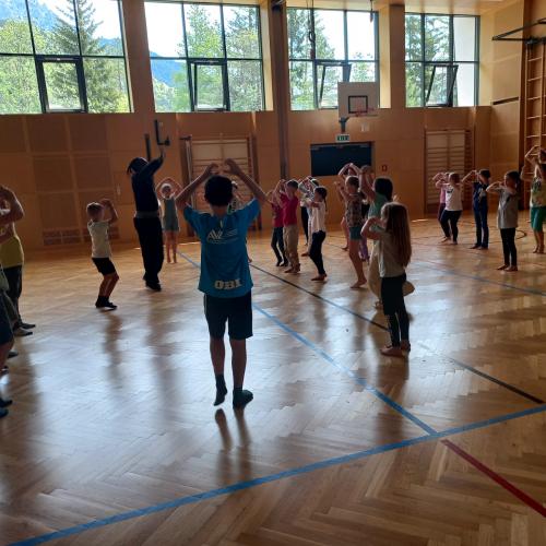 Kinder beim Tanzen