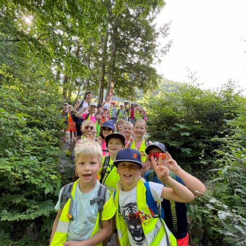 wandernde Kinder