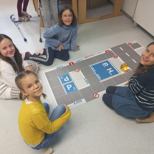 Kinder beim Tag der offenen Tür MS