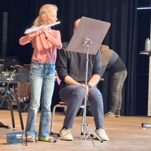 Kinder beim Musizieren