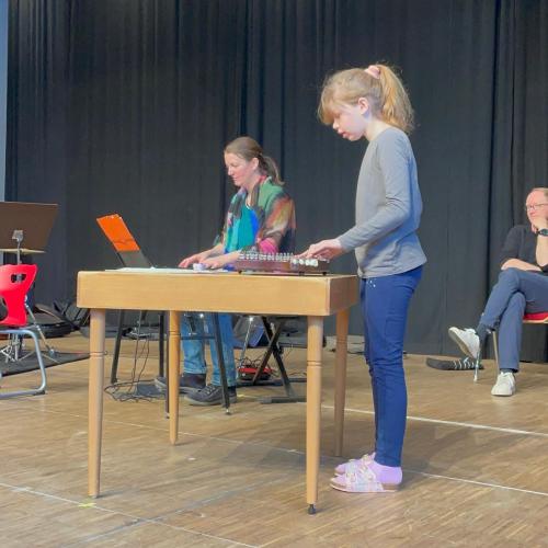 Kinder beim Musizieren