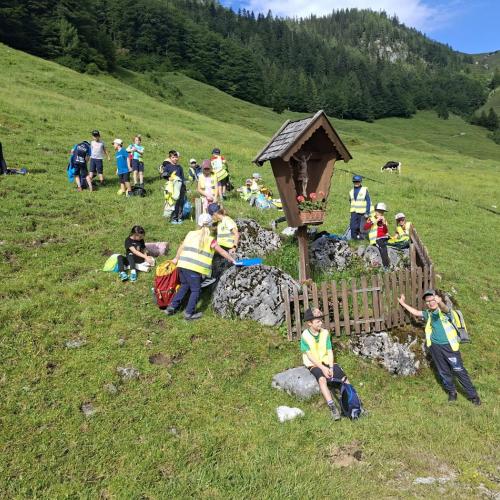 Kinder beim Wandern