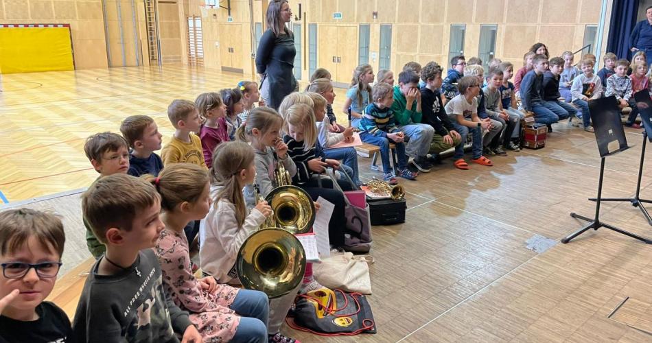 Kinder beim Vorspielkonzert