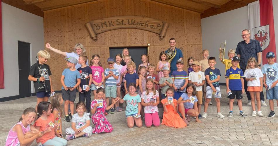 Kinder am Pavillon
